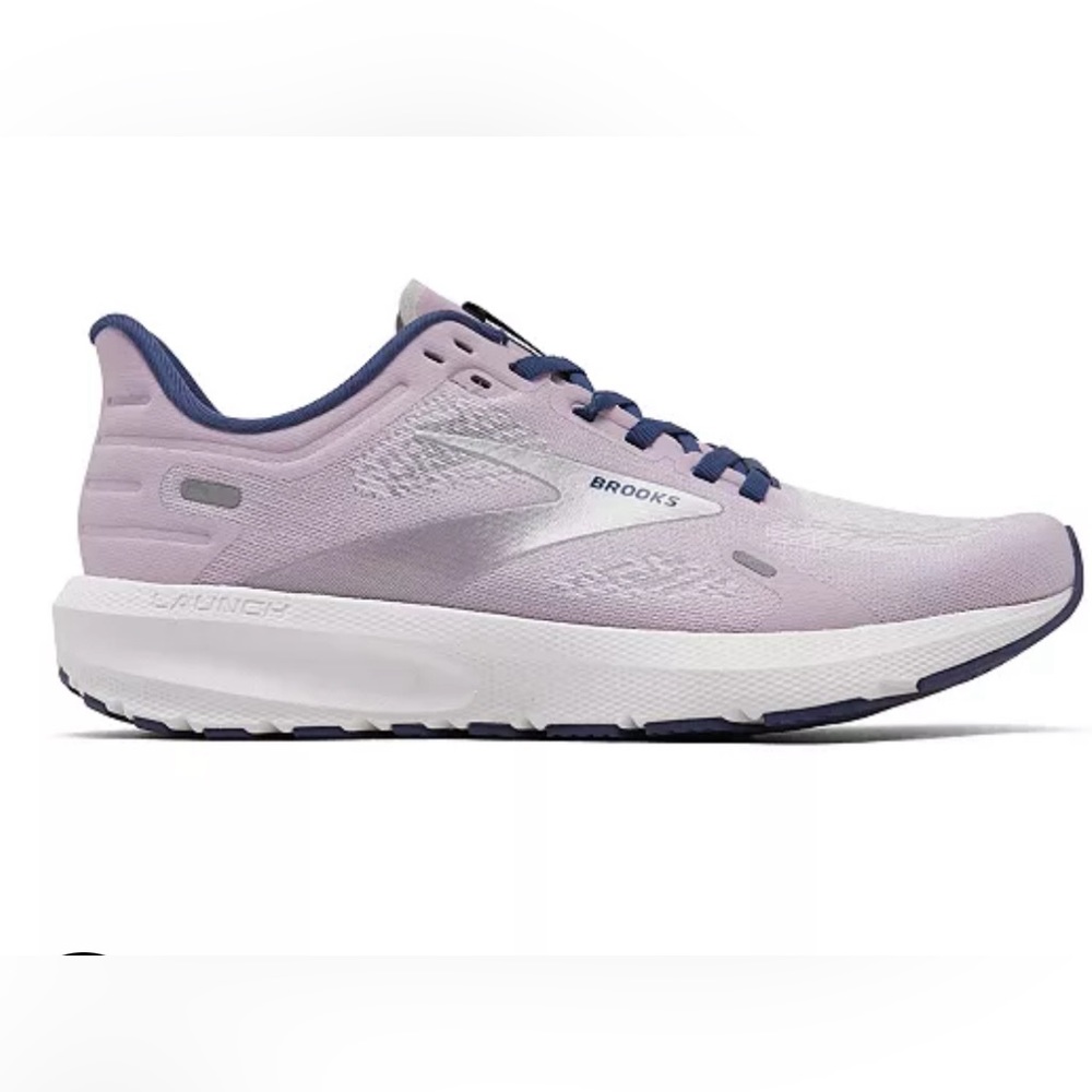 Brooks…Launch…size 6...like new